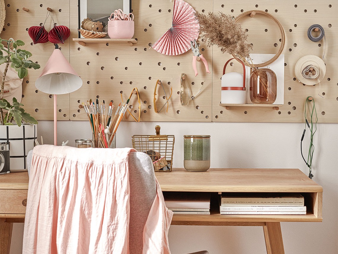 Íróasztal Ruvruvi 115