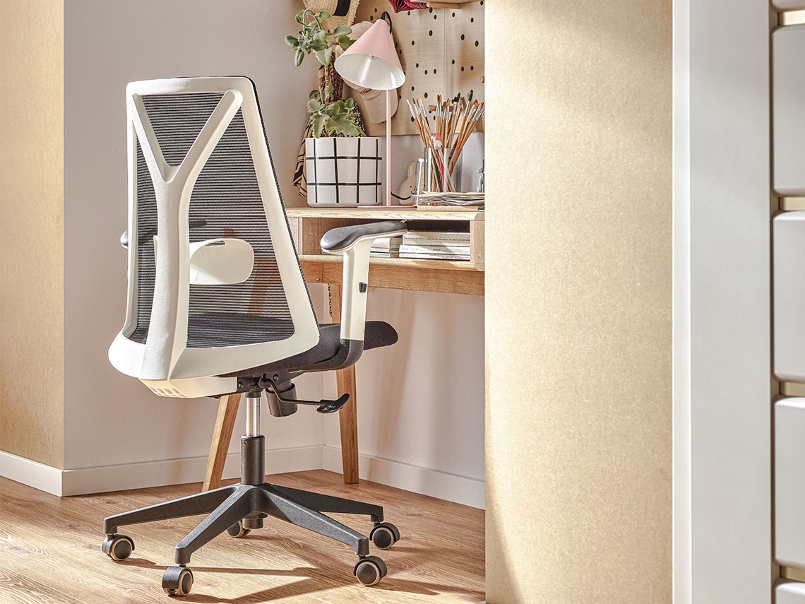 Íróasztal Ruvruvi 115