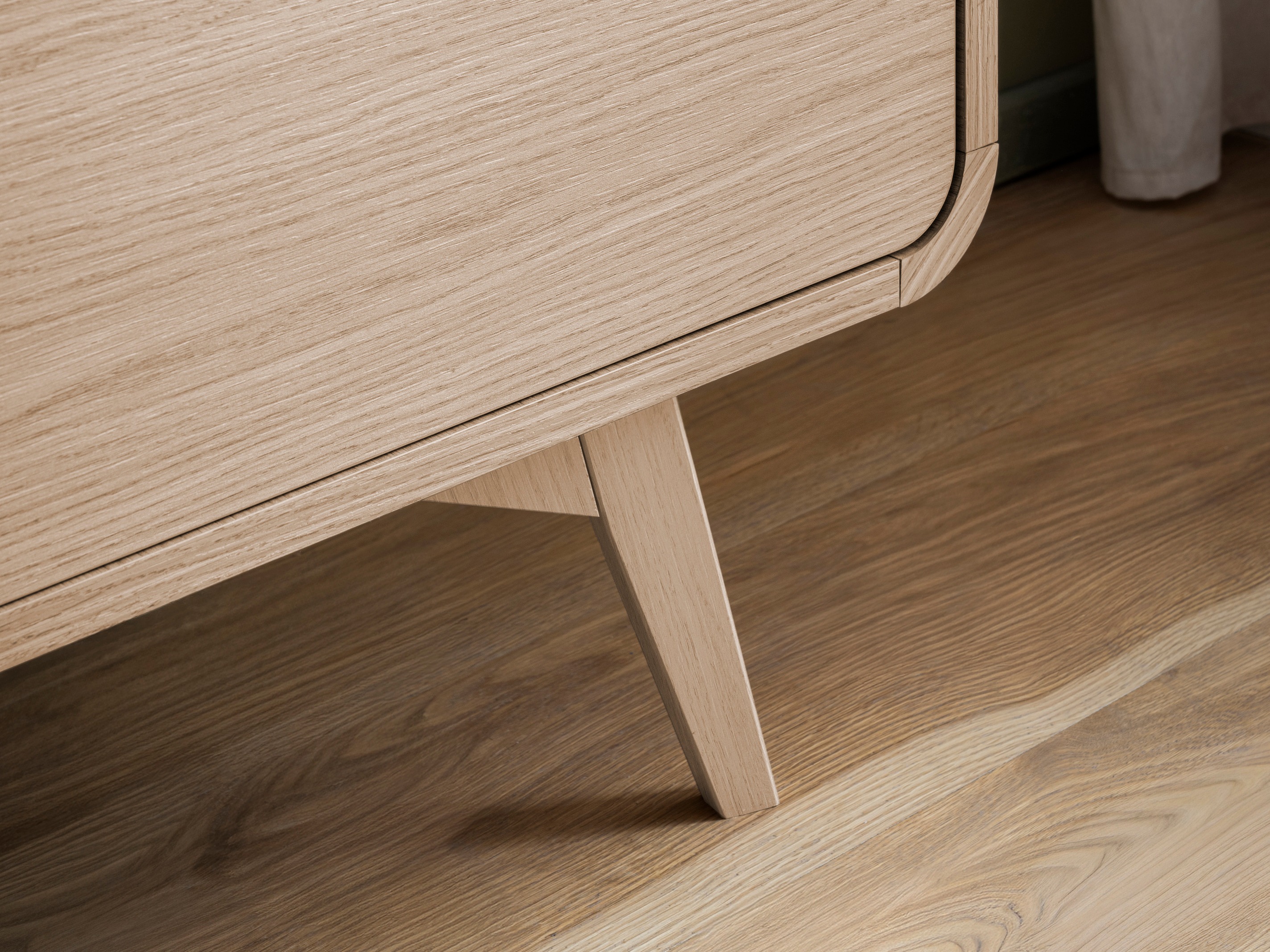 Szekrény Vesdore 105