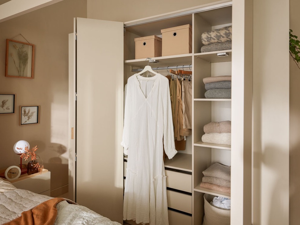 Gardróbszekrény Veldalo 111 (Világos tölgy)