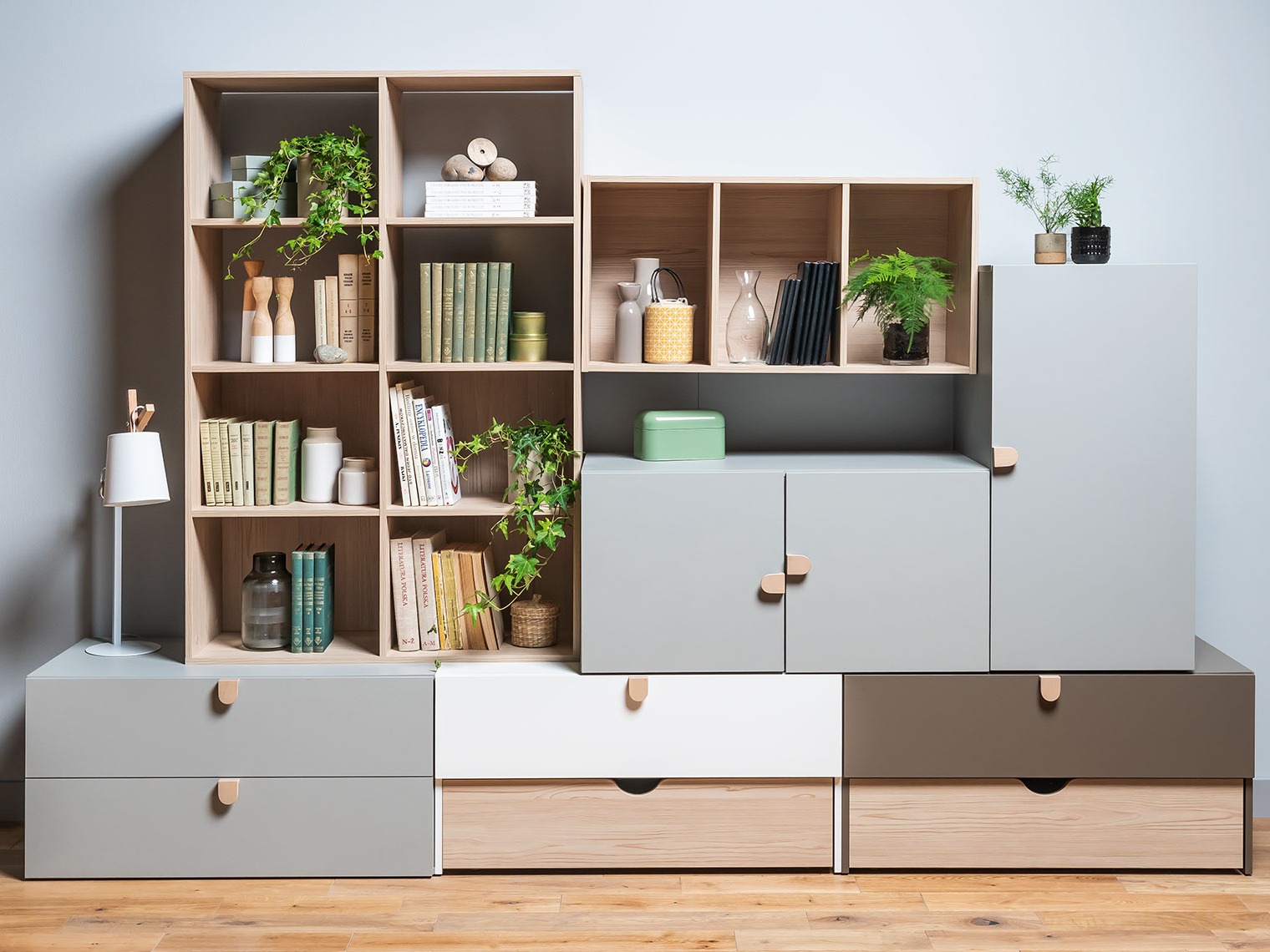 Könyvespolc Nutese 102 (Fenyő)