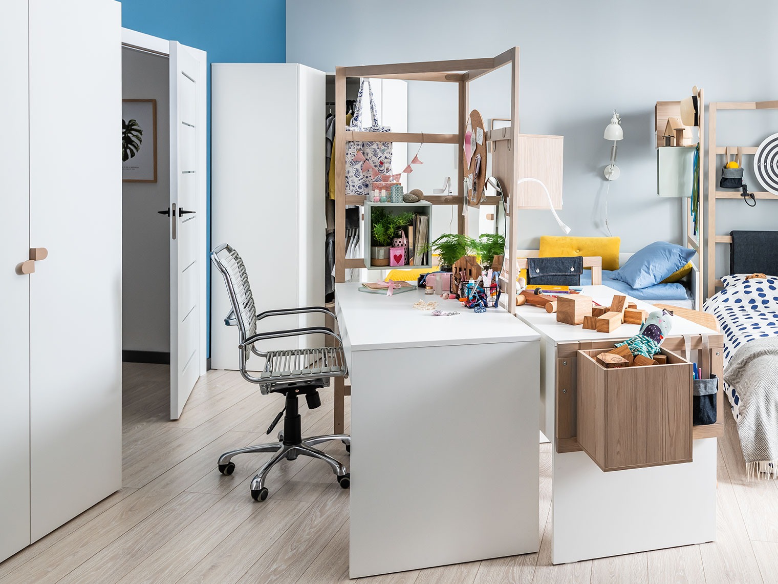 Íróasztal Nutese 111