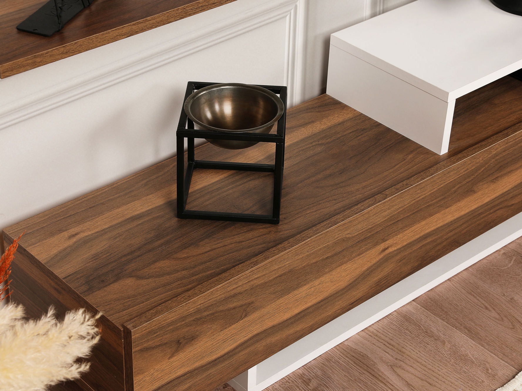 TV-állvány Kailua 998 (Tikfa + Fehér)