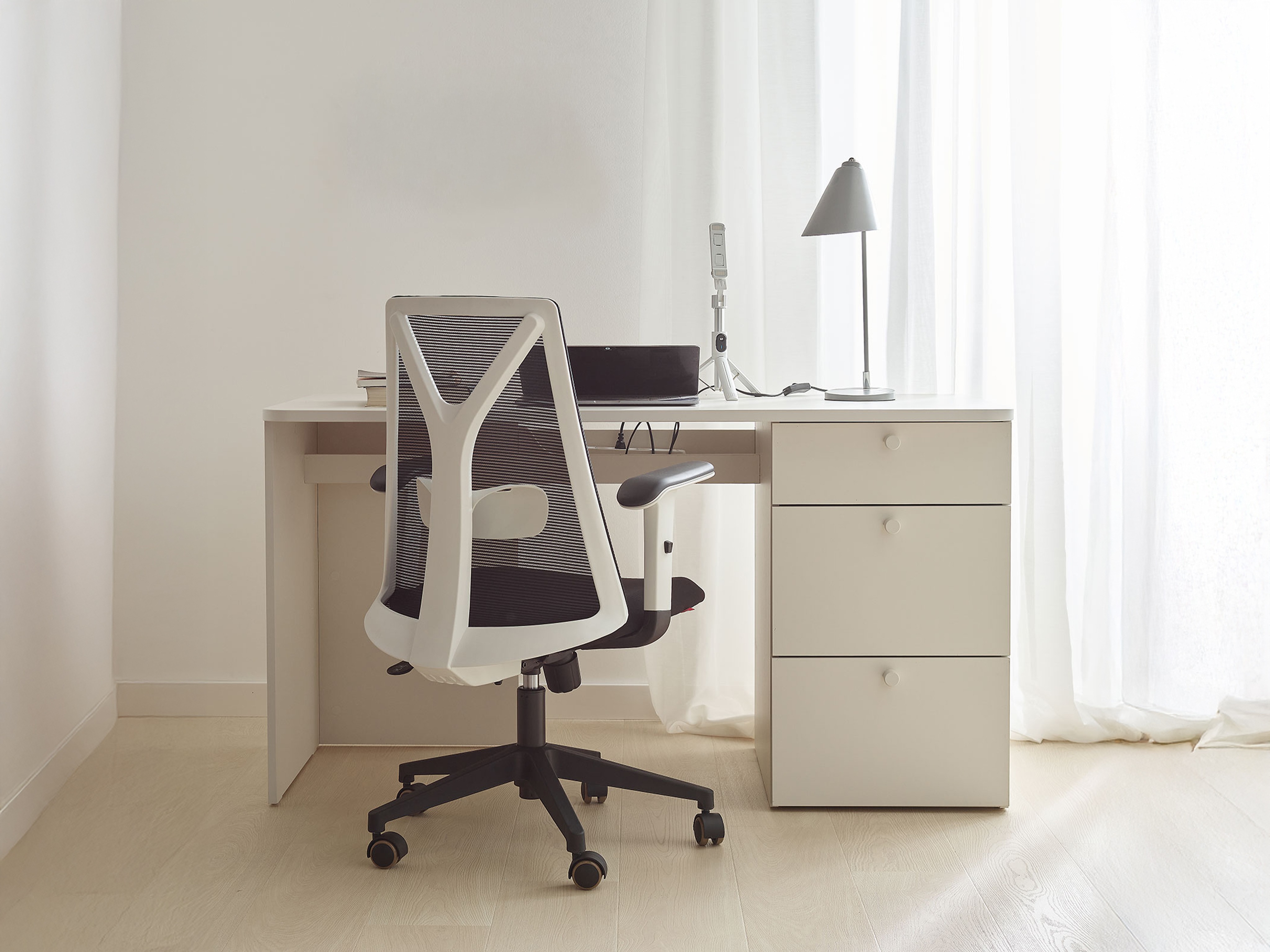 Íróasztal Tornolo 132 (Jobb)