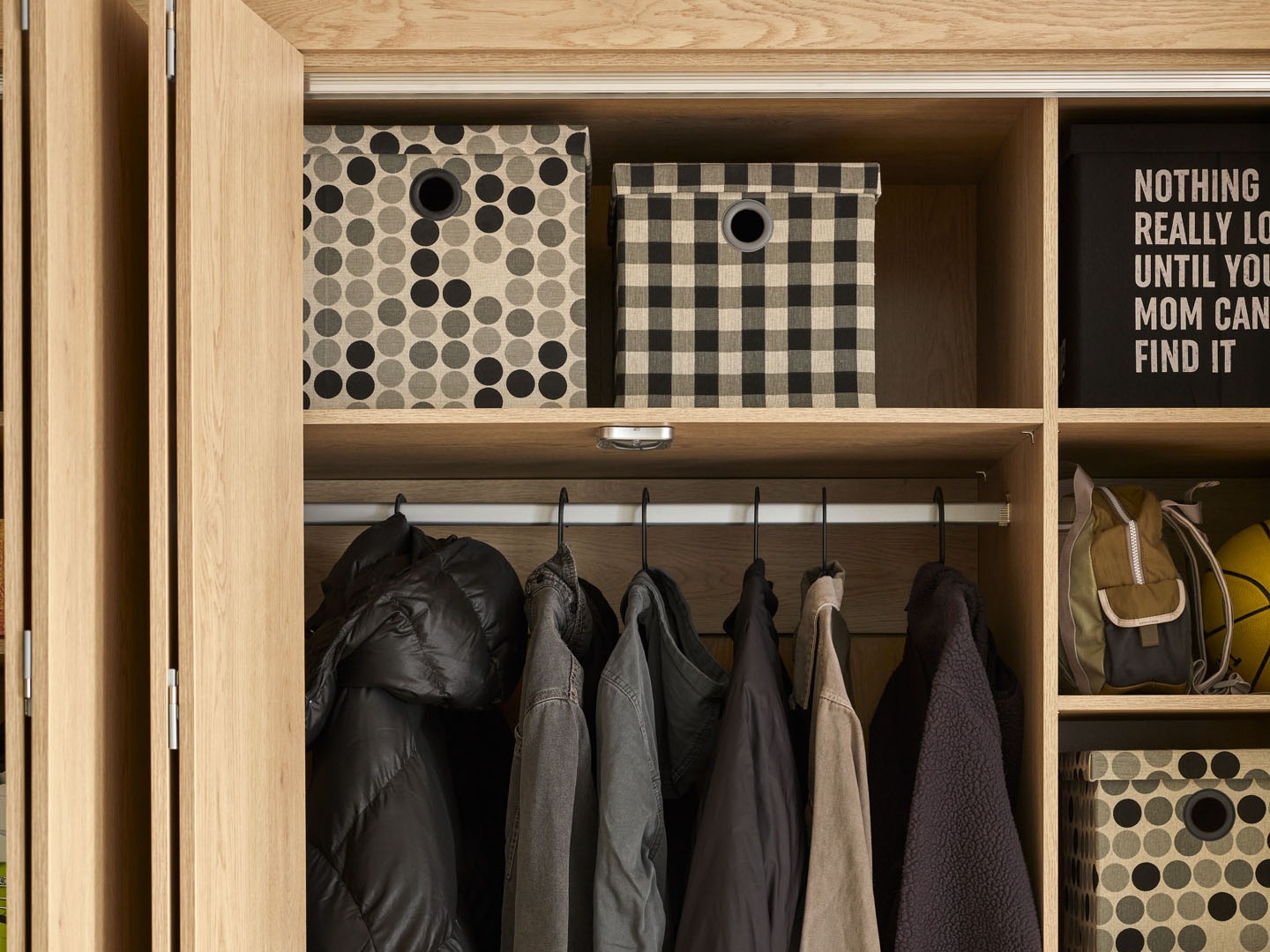 Gardróbszekrény Daltoro 107