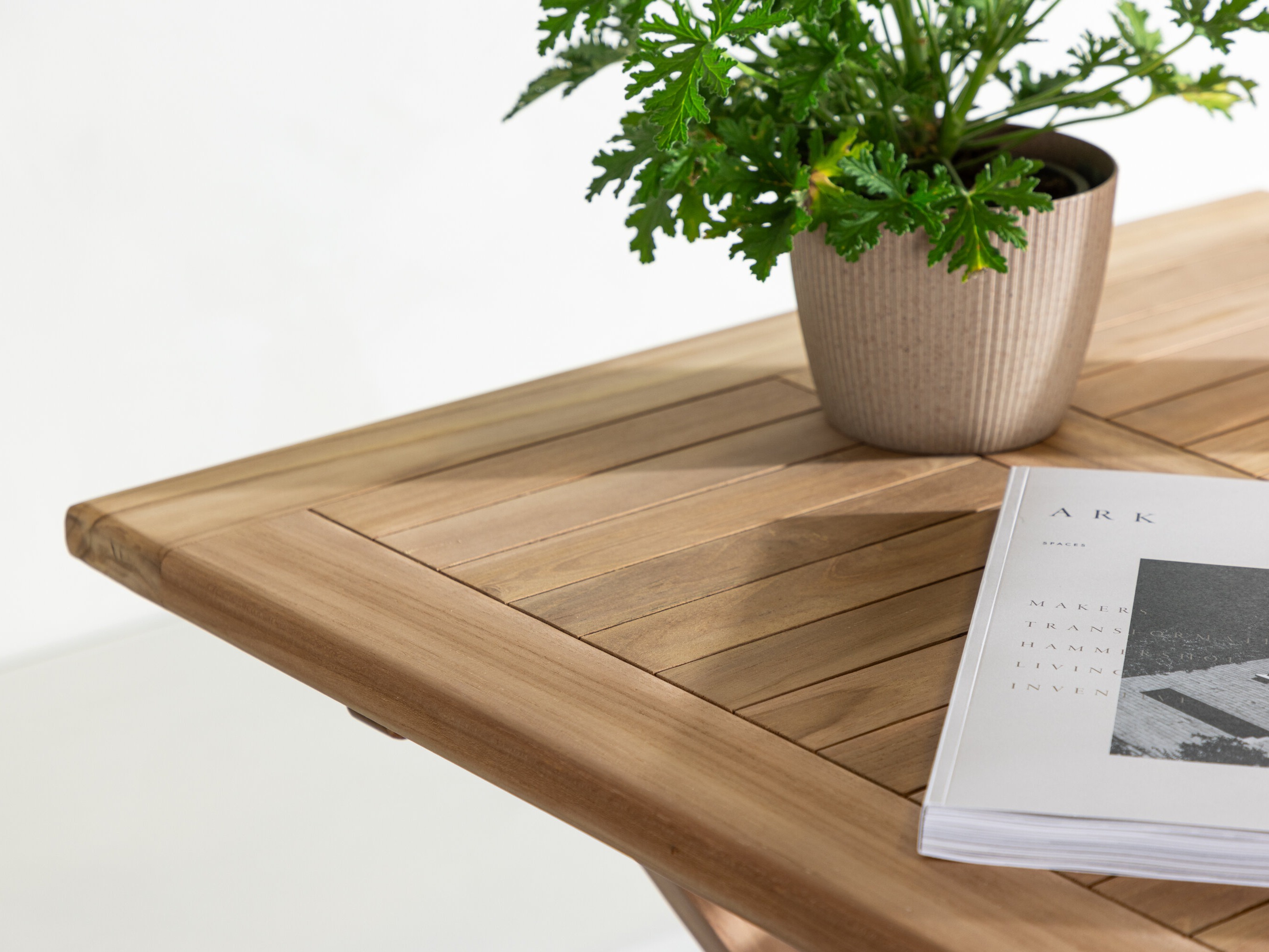 Kerti dohányzóasztal Nunova 137