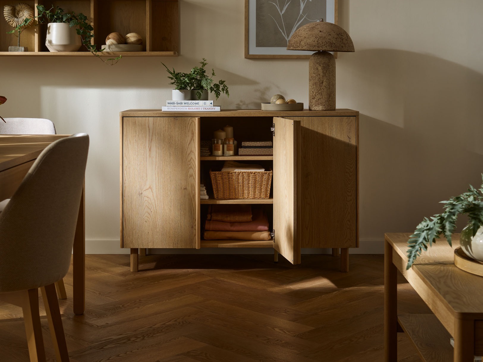 Szekrény Ruvcamu 102