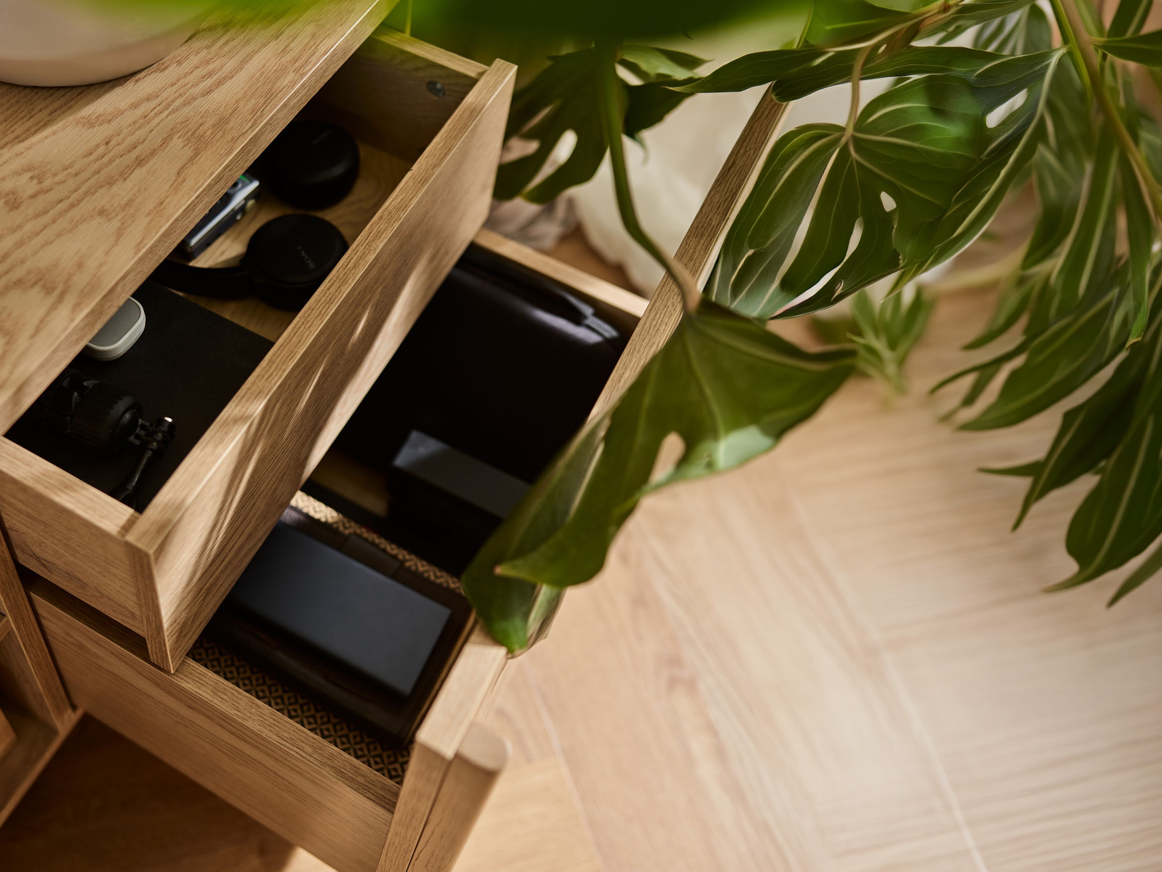 TV-állvány Ruvcamu 104