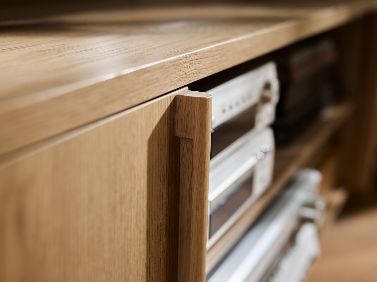 TV-állvány Ruvcamu 104