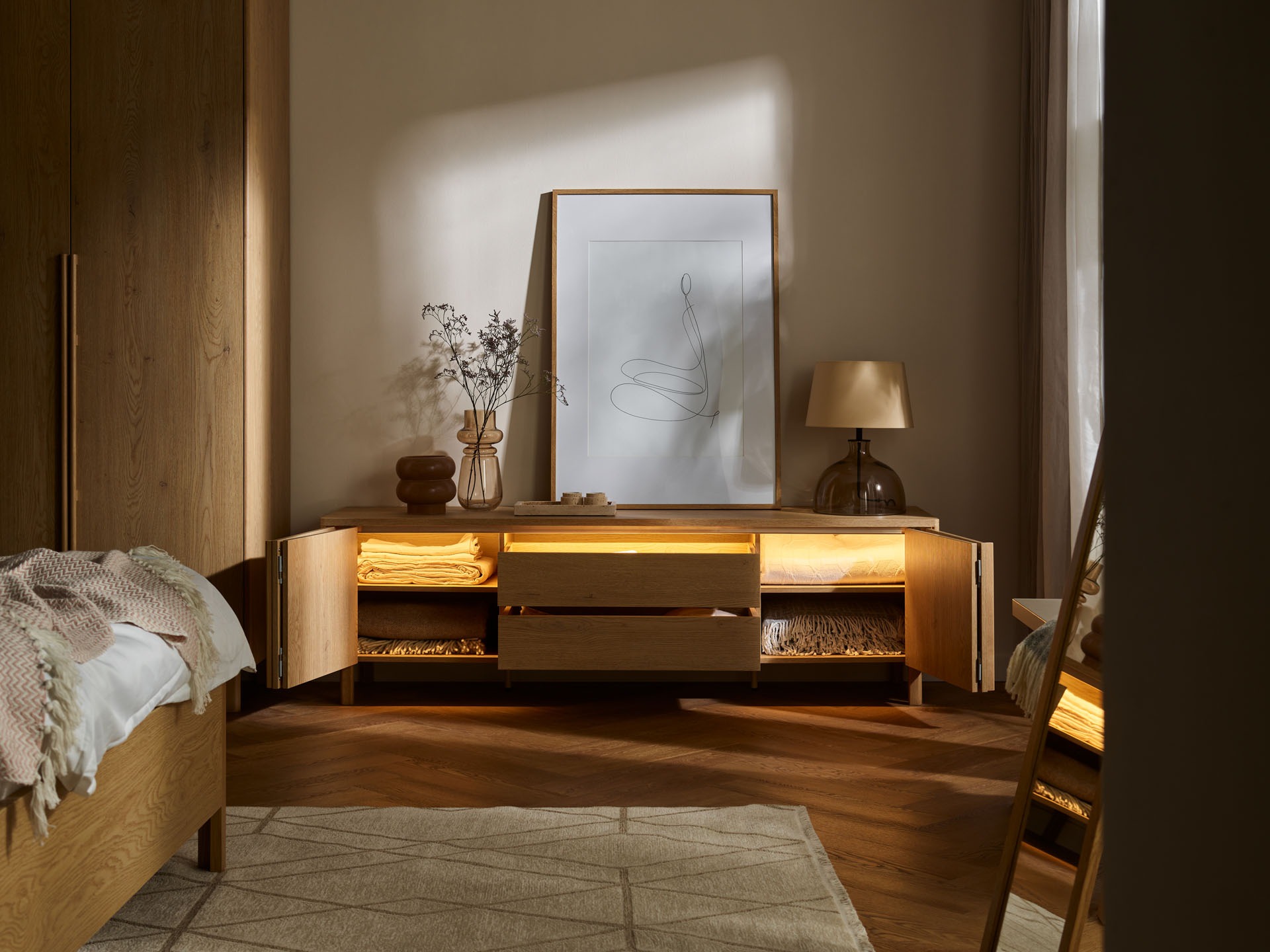 TV-állvány Ruvcamu 105