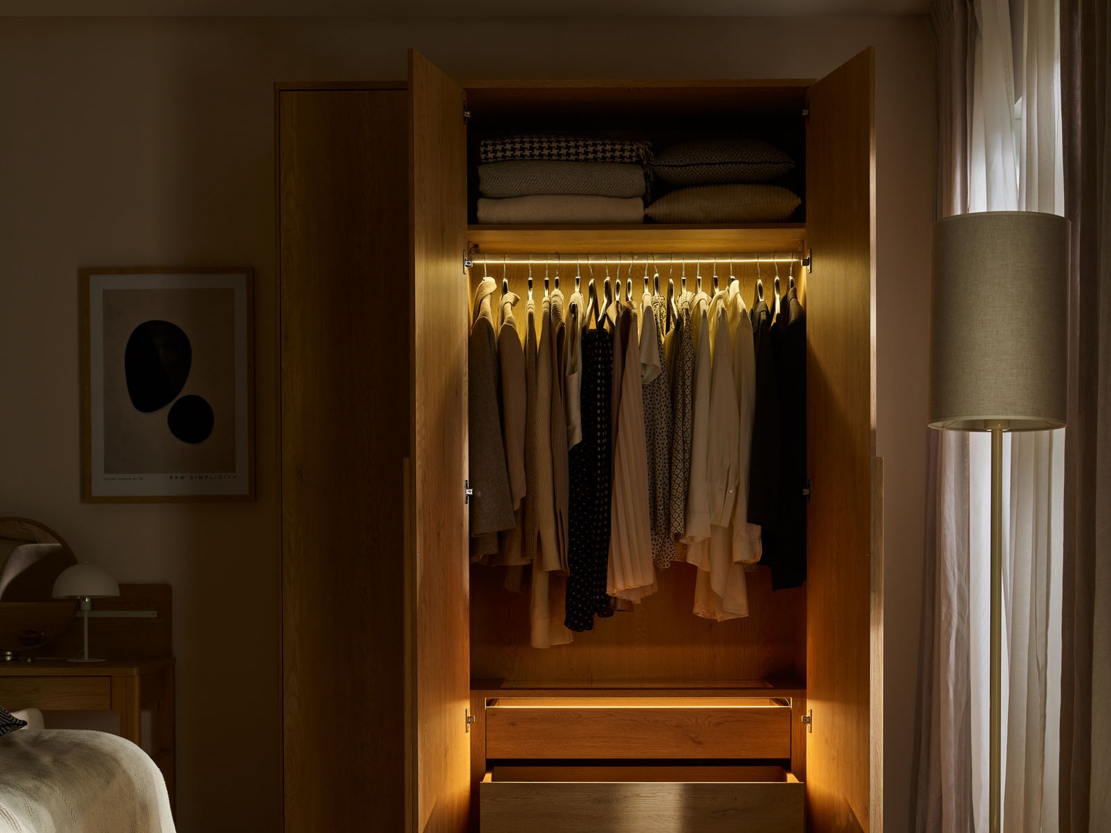 Gardróbszekrény Ruvcamu 113