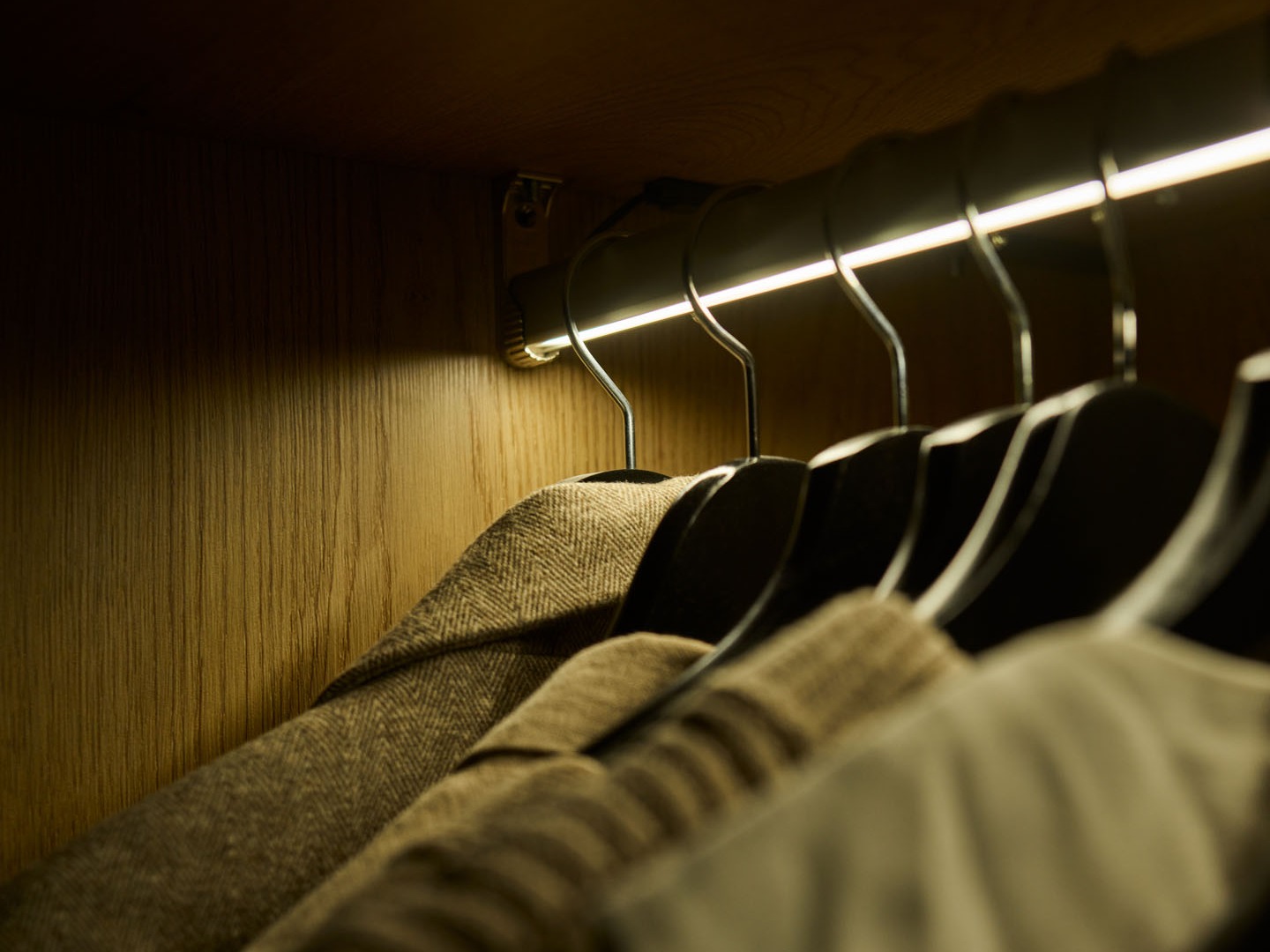 Gardróbszekrény Ruvcamu 113